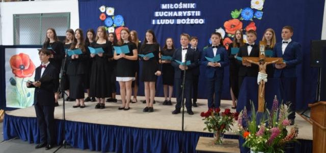 W sobotę 31 maja 2025 r. w  Zespole Szkolno-Przedszkolnym w Ujanowicach odbyło się I Sympozjum Popularnonaukowe w 125. rocznicę urodzin ks. Bernardyna Dziedziaka