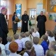 Ks. Biskup Jan Zając z wizytą w szkole podstawowej im. Tadeusza Kościuszki w Łętowem