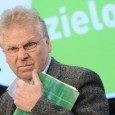 Flirtował z kilkuletnimi dziećmi - teraz został Europejskim Przywódcą Roku